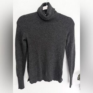 White Warren Essential Cashmere Basic Turtle Neck Sweater Size XS